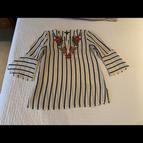 Linen Tunic - Picture 2 of 6